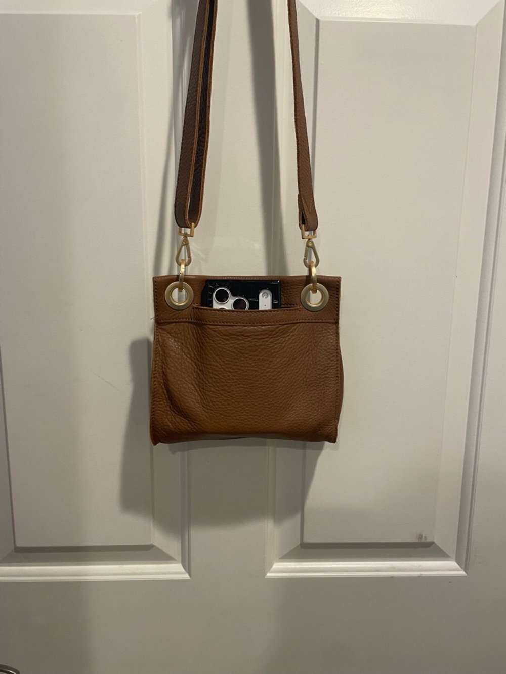 Hammitt Brown Pebbled Leather Crossbody with Red Zip and Brushed Gold hardware - Picture 10 of 10